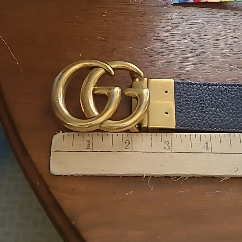Gucci Black Belt with Gold Buckle - Picture 6 of 11